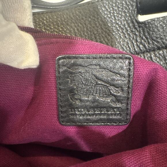 Burberry Stowell Large Black White Plaid Tote With Fuchsia Interior - Picture 7 of 14